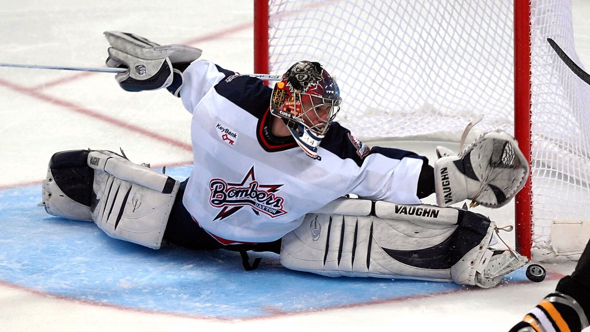 _篮网队攻防兼备，排名持续领先_，篮网队队阵容