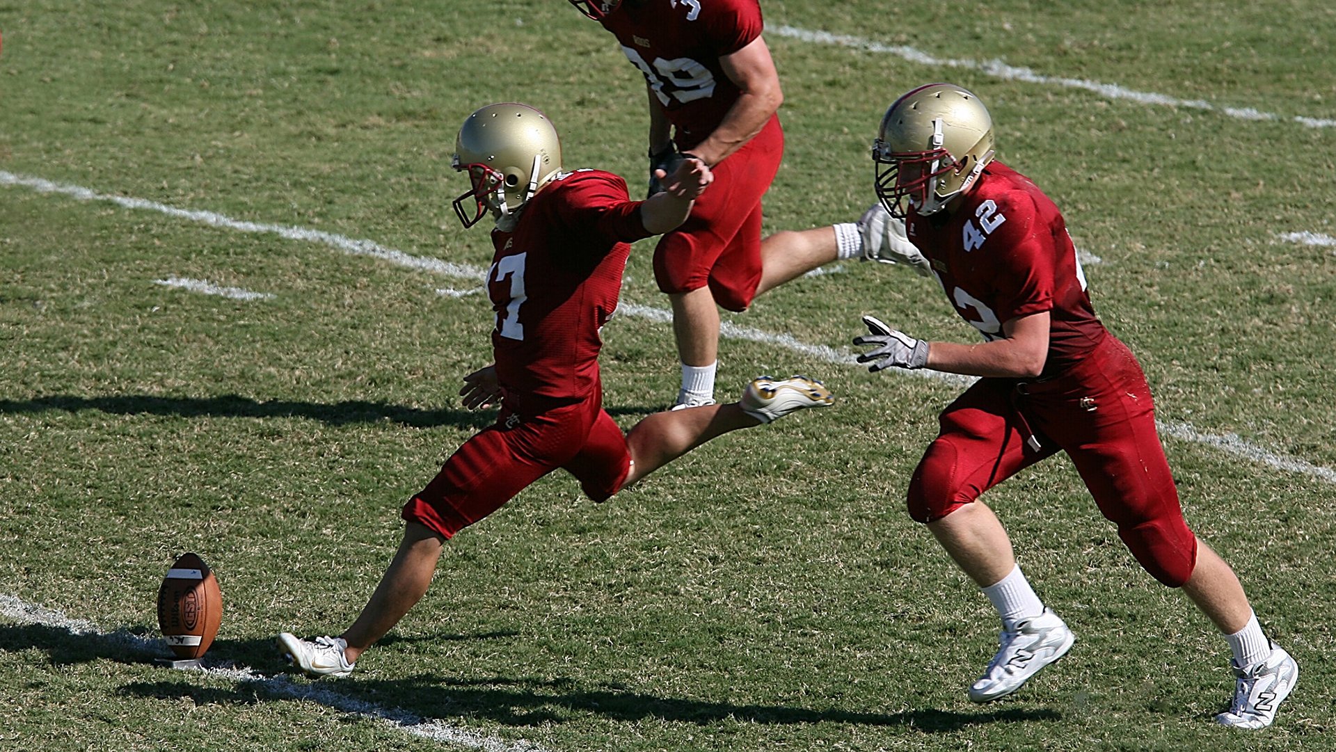 美国男足在巴黎奥运会比赛中以3-0击败几内亚，美国队男足