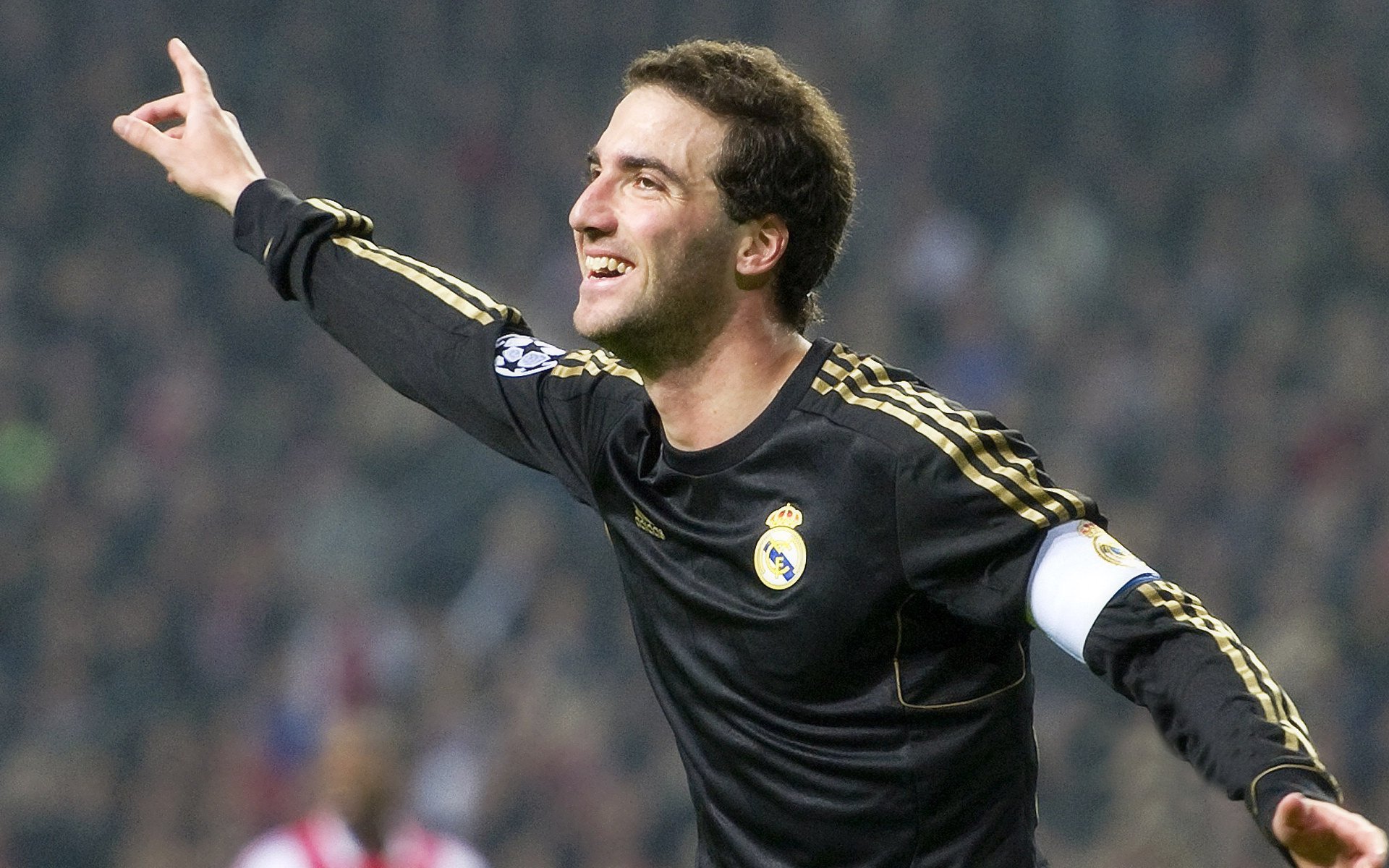 爱游戏app下载-足球媒体融合发展成果亮相行业大会，十大足球媒体